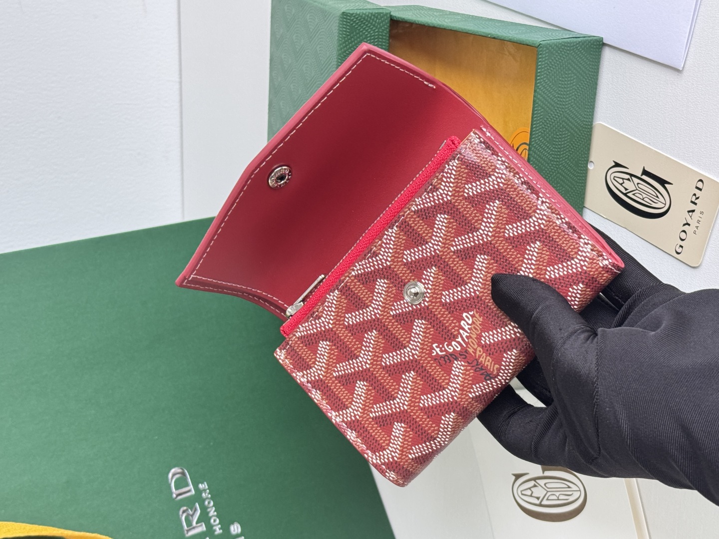 Goyard Saint-Gabriel Tri-Fold Wallet in Goyardine Canvas and Calfskin Leather 13 cmp i1752309131965 8152 0 11