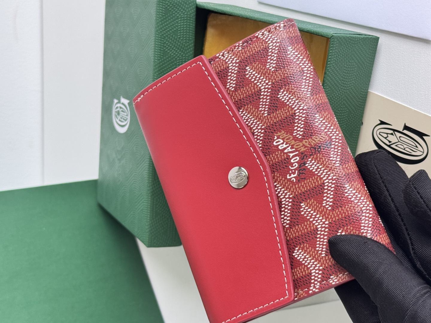 Goyard Saint-Gabriel Tri-Fold Wallet in Goyardine Canvas and Calfskin Leather 7 cmp i1752309131982 6716 0 5