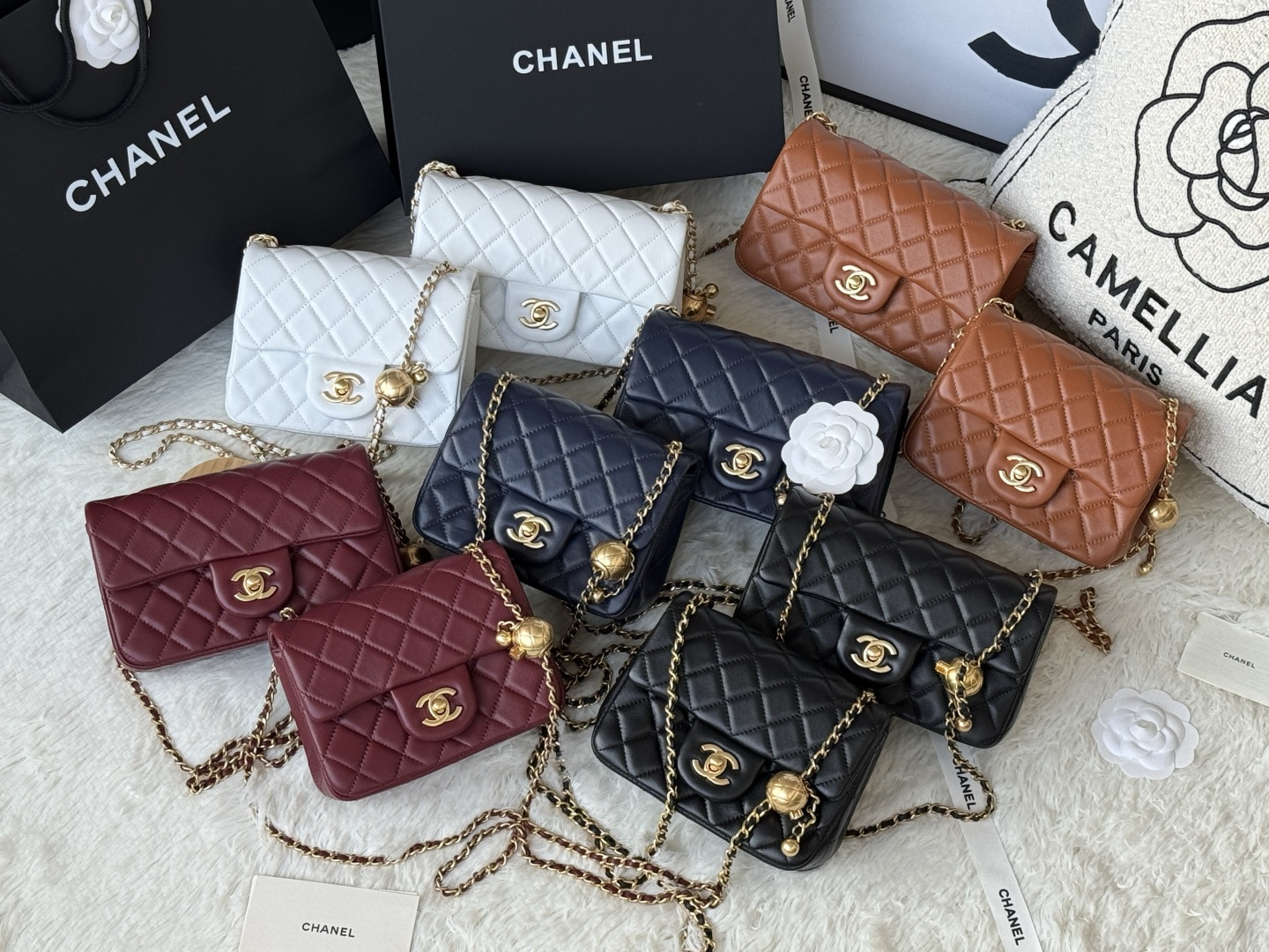 NO:405918,Lambskin Little Golden Ball Series Fatty Fang AS1786 Fatty Fang 18cm AS1787 20cm Five colors Golden Ball Full skin inside and outside, Chanel, chanel, sheepskin19860909小羊皮 小金球系列 方胖子 AS1786 方胖子 18cm AS1787 20cm 五个颜色 金球 里外全皮,香奈儿,chanel,sheepskin,Bag