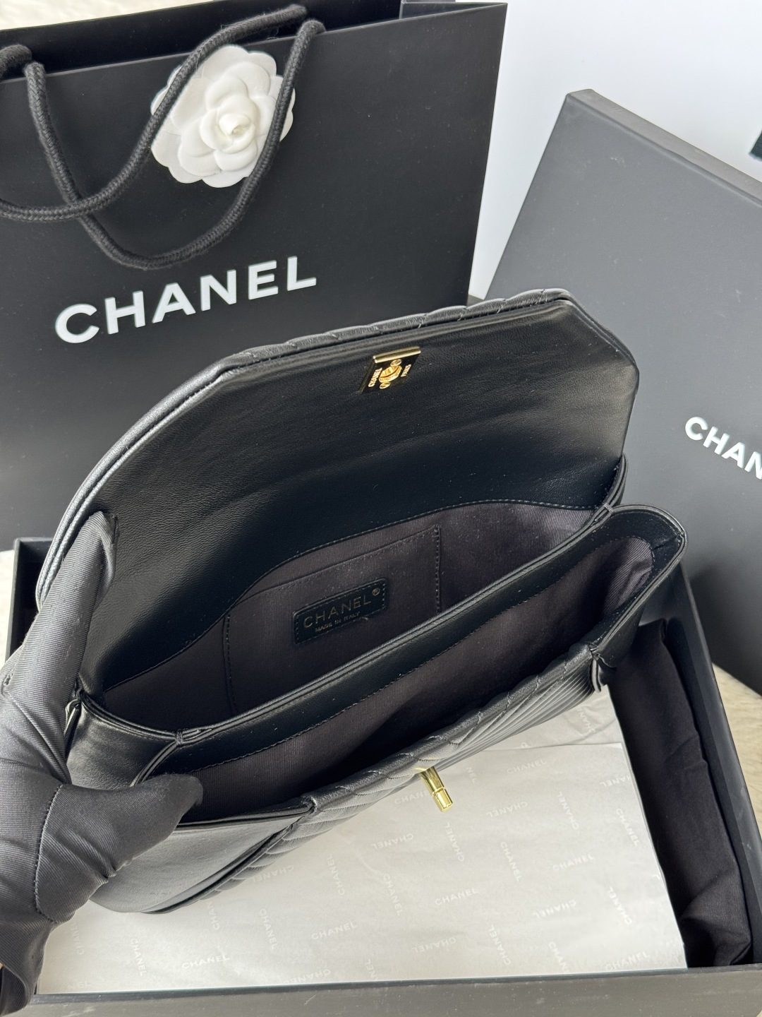 Chanel 小香 羊皮手包