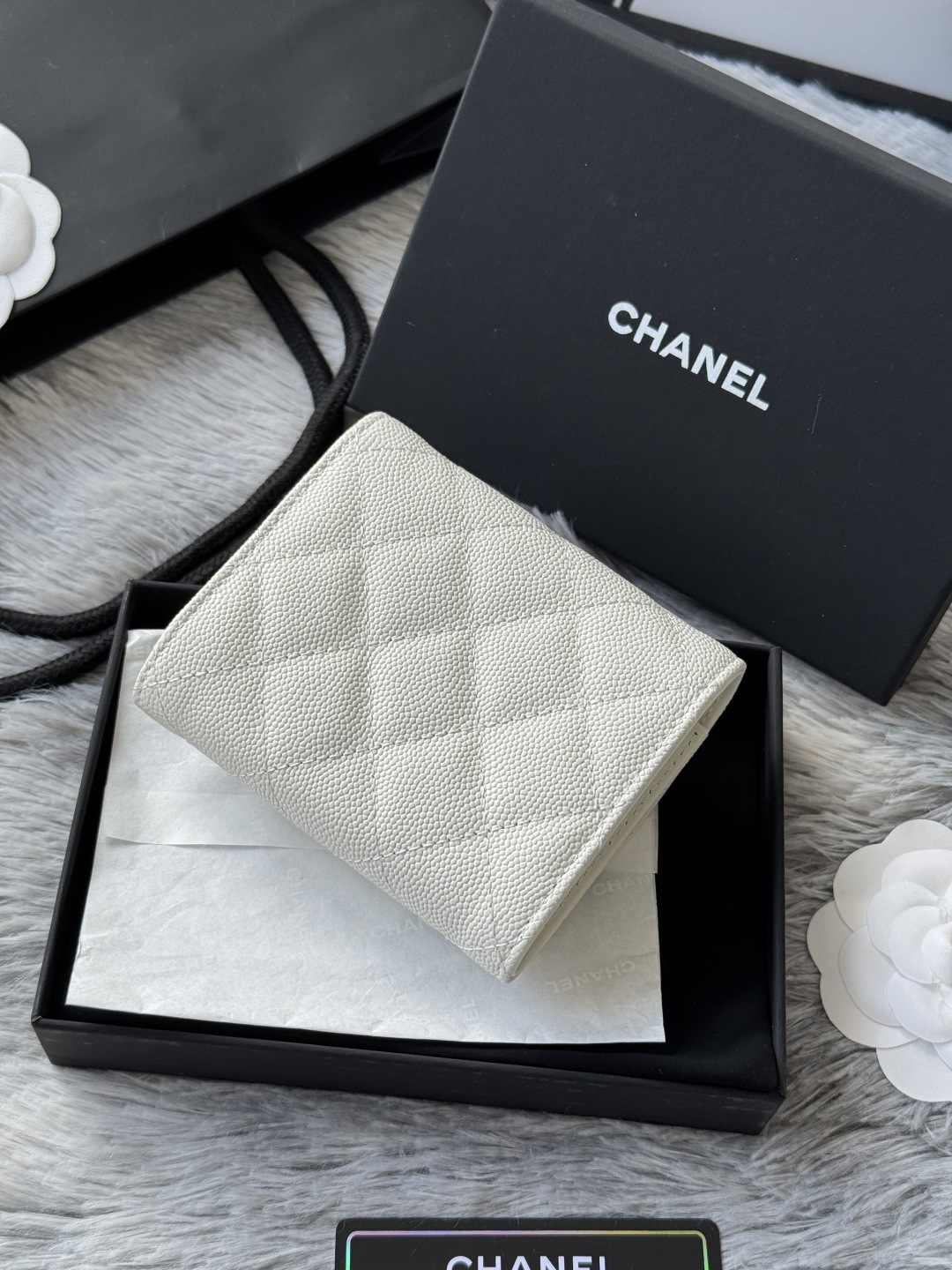 Chanel chanel 鱼子酱牛皮 制作菱格纹路