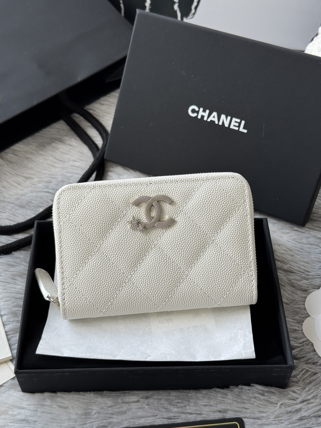 Chanel 内里有拉链小香小拉链卡包