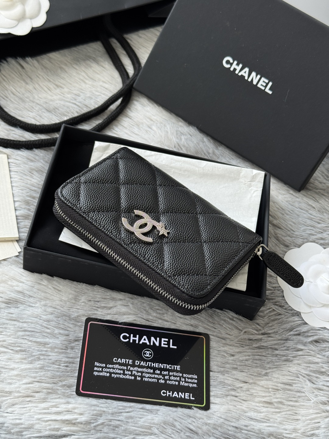 Chanel 内里有拉链小香小拉链卡包