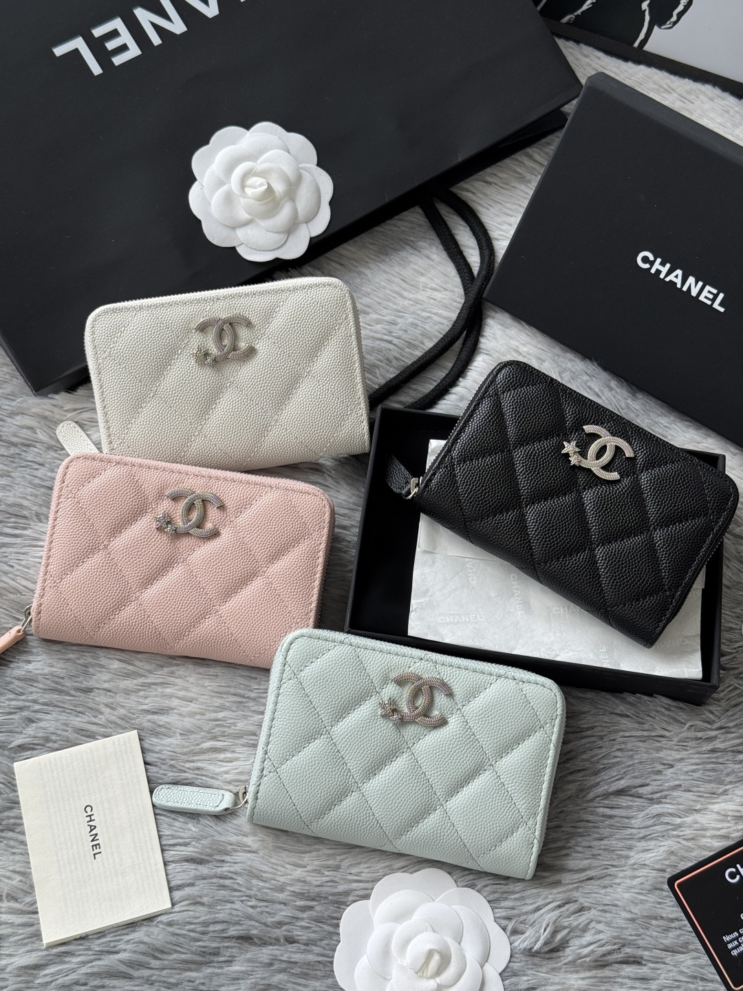 NO:584513,New autumn products are on the shelves, four colors, collection pictures, Chanel wallets, chanel, wallets19860909秋季新品上架中 四个颜色 集合图,香奈儿钱包,chanel,wallets,Bag