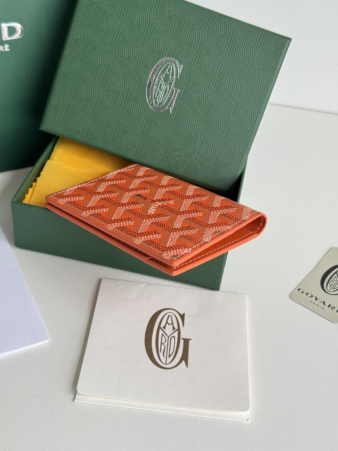 Saint-Marc カードケース - 上質な頭層牛皮製