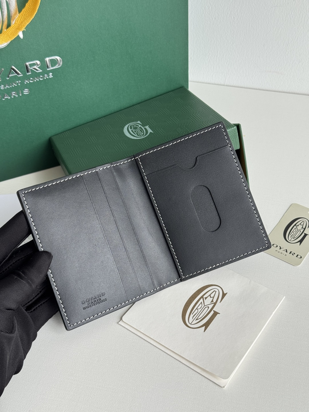 Saint-Marc カードケース - 高級頭層牛皮製