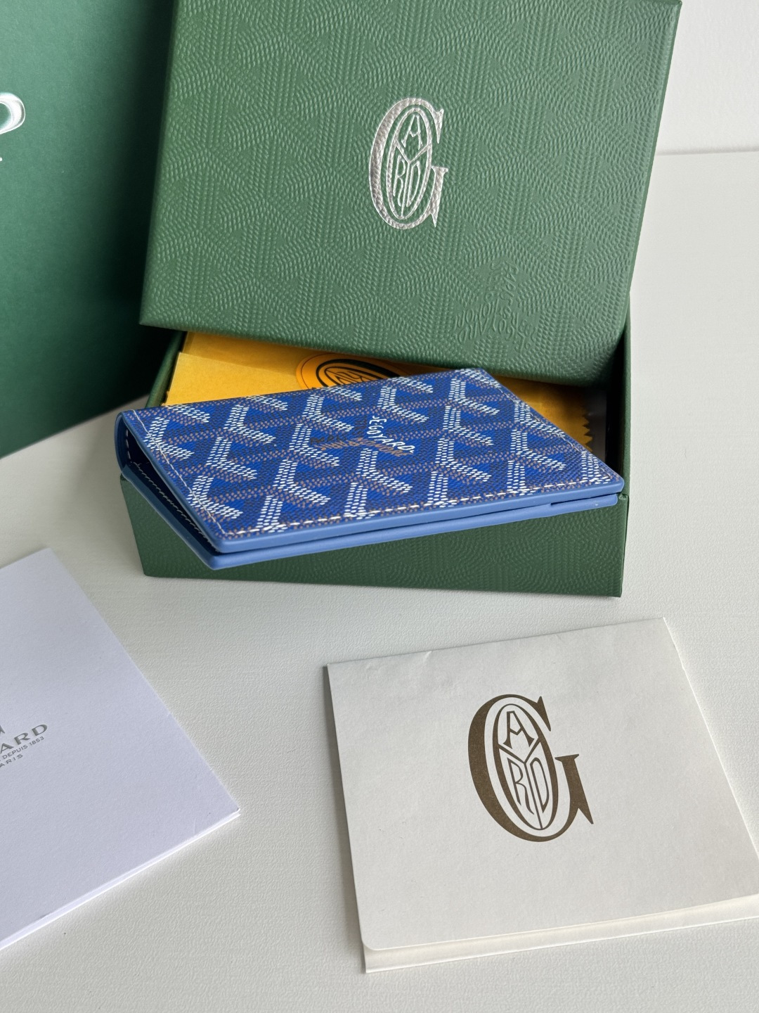 Saint-Marc カードケース - 上質な頭層牛皮製