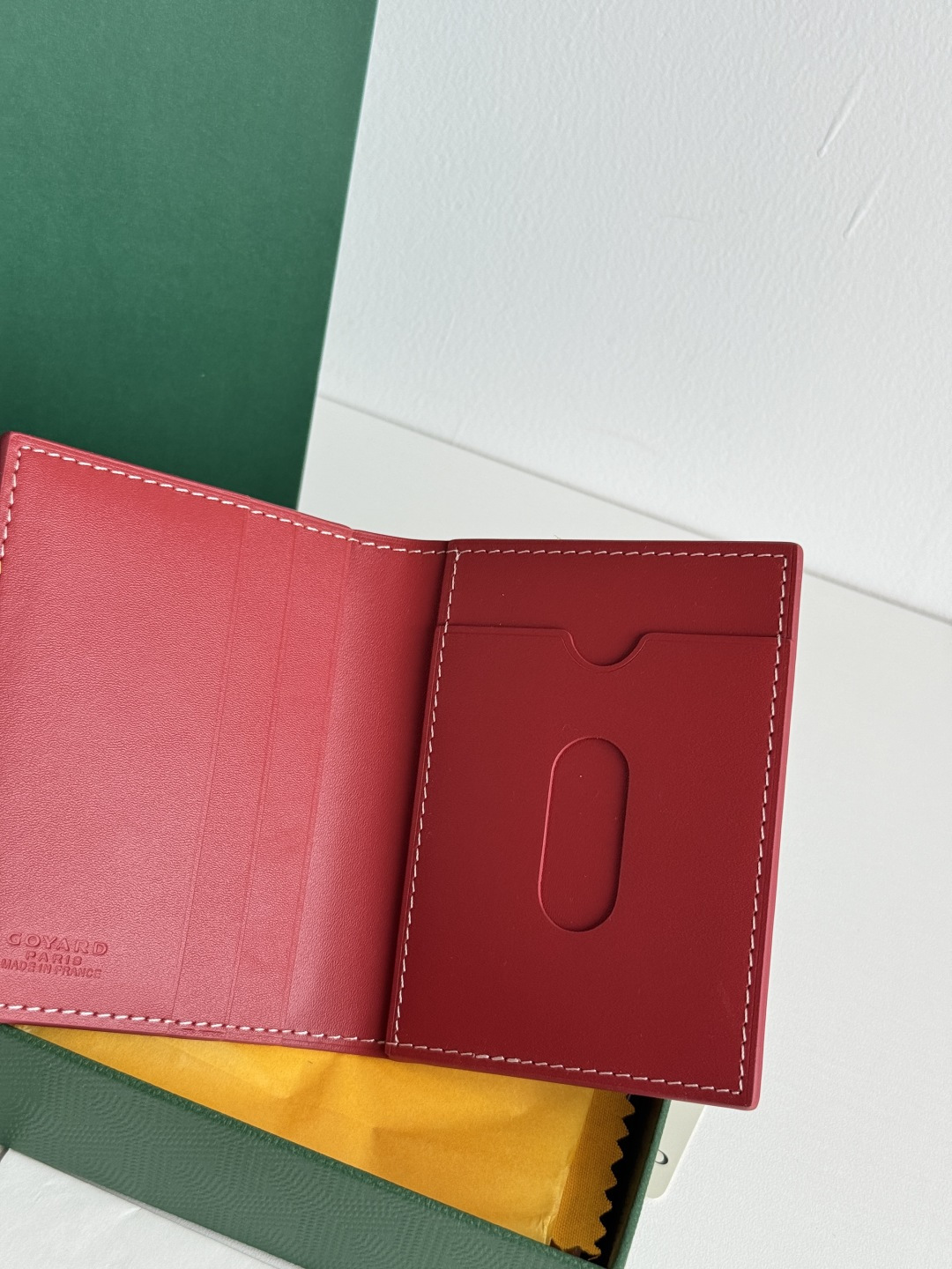 Saint-Marc カードケース - 高品質な頭層牛皮製