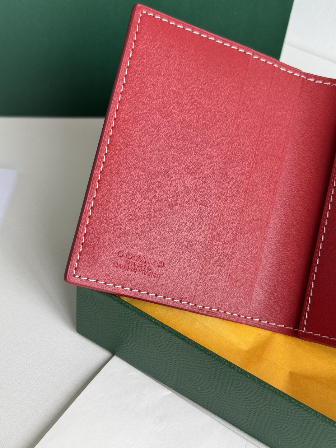 Saint-Marc カードケース - 高品質な頭層牛皮製