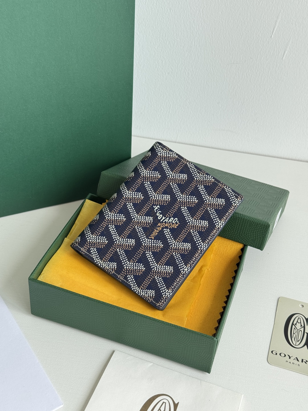 Saint-Marc カードケース 头层牛皮 高級感あふれるデザイン