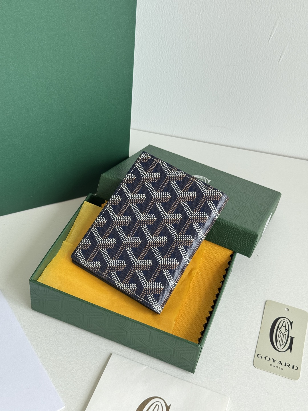 Saint-Marc カードケース 头层牛皮 高級感あふれるデザイン