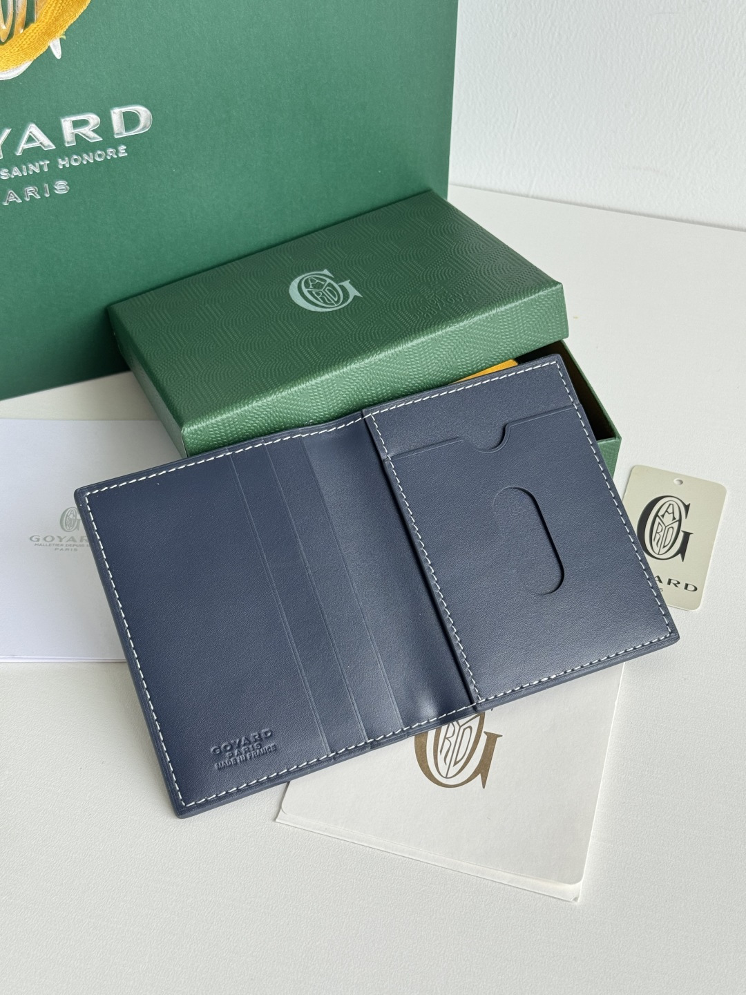 Saint-Marc カードケース 头层牛皮 高級感あふれるデザイン