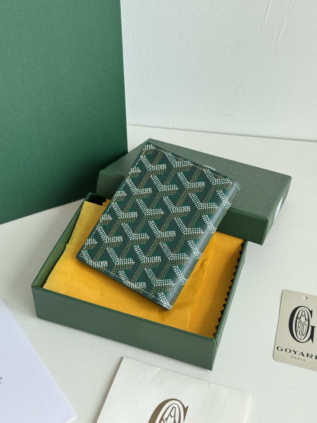 Saint-Marc カードケース - 上質な頭層牛皮製