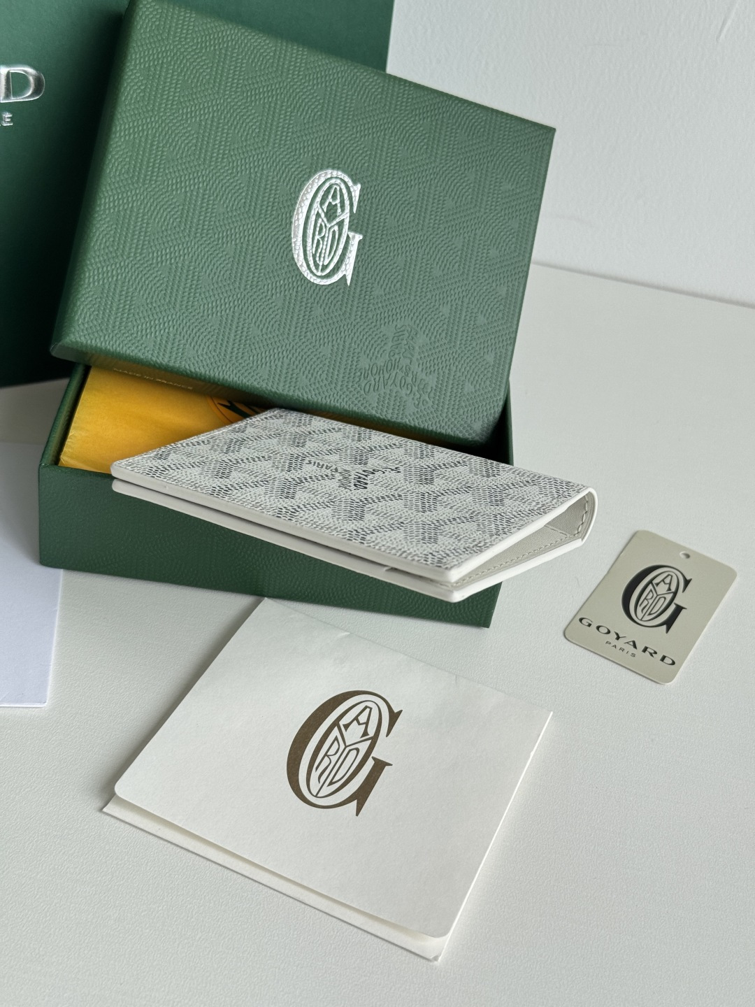 Saint-Marc カードケース 头层牛皮 魅力的デザイン