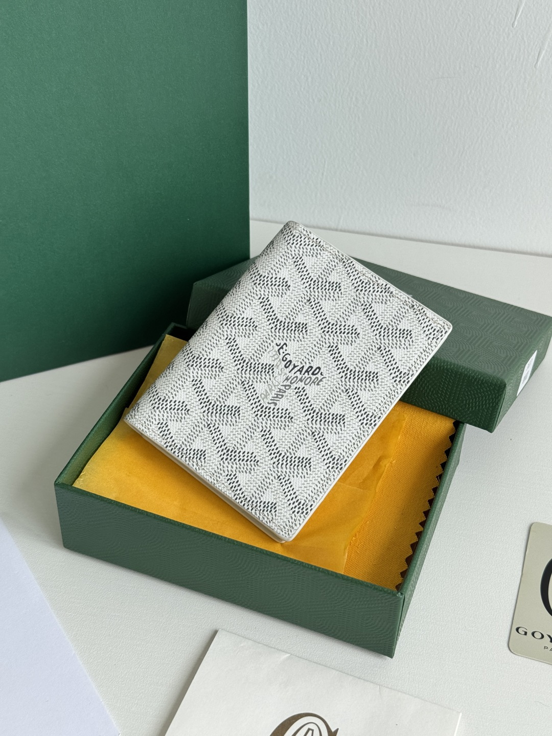 Saint-Marc カードケース 头层牛皮 魅力的デザイン