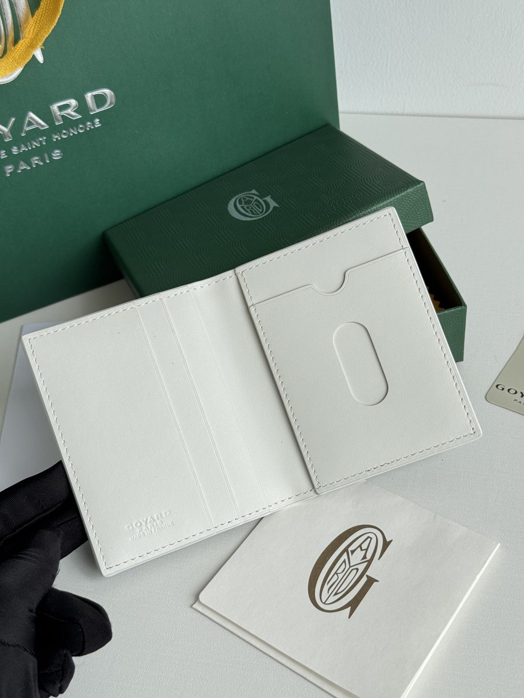 Saint-Marc カードケース 头层牛皮 魅力的デザイン