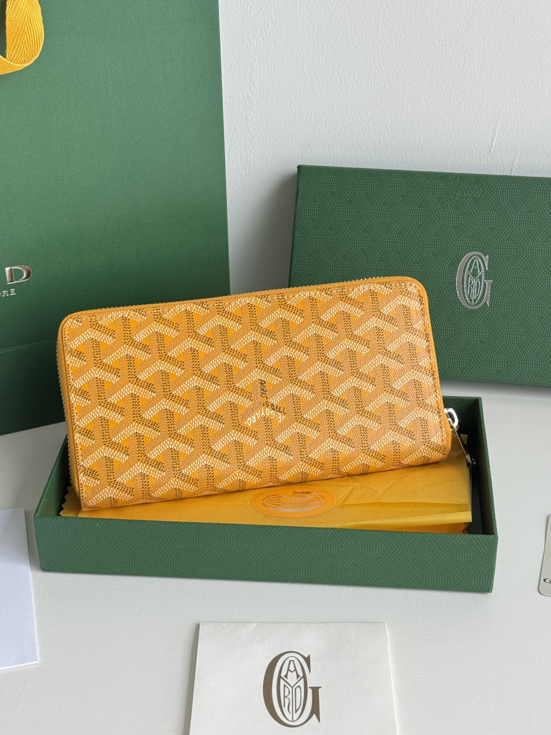 GOYARD 長款大号財布 - 8つのカードスロットと大収納