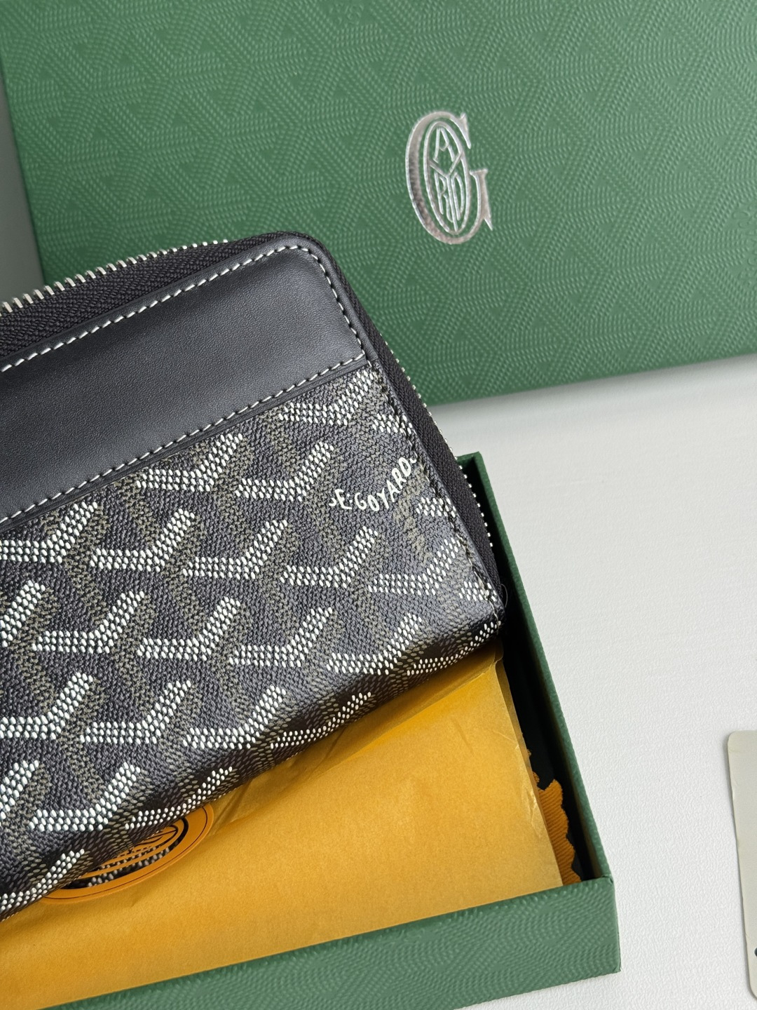 GOYARD 長款大号財布 - 8つのカードスロットと大容量の収納