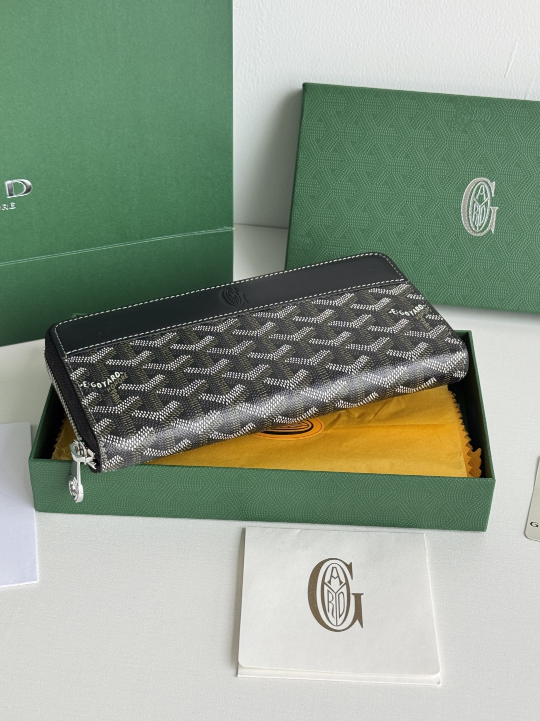 GOYARD 長款大号財布 - 8つのカードスロットと大容量の収納