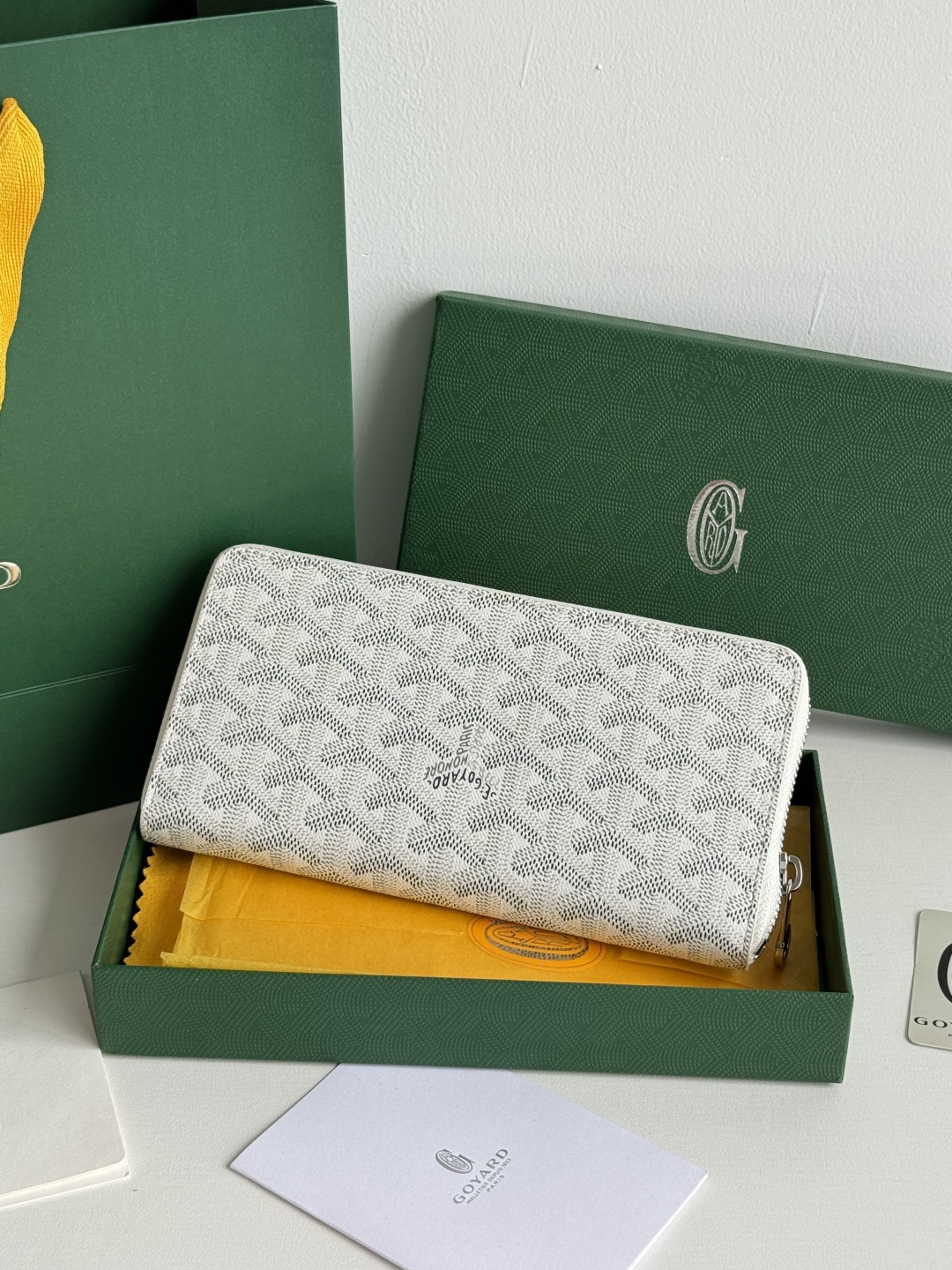 GOYARD 長款大号財布 - 8つのカードスロットと収納力抜群