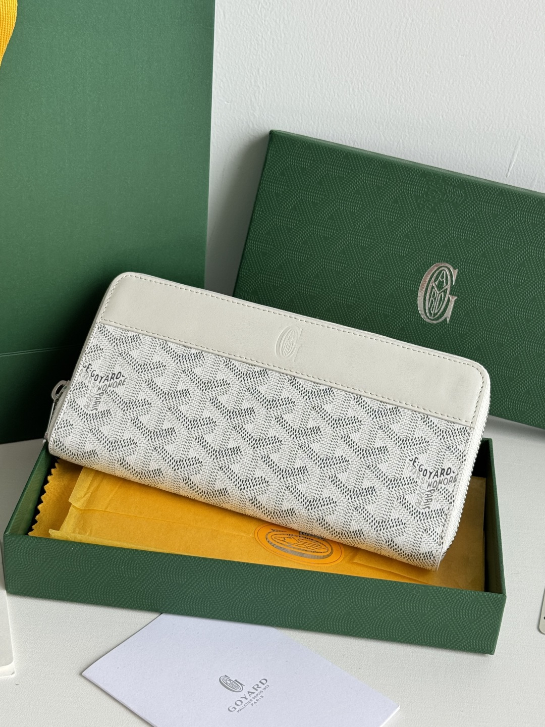 GOYARD 長款大号財布 - 8つのカードスロットと収納力抜群