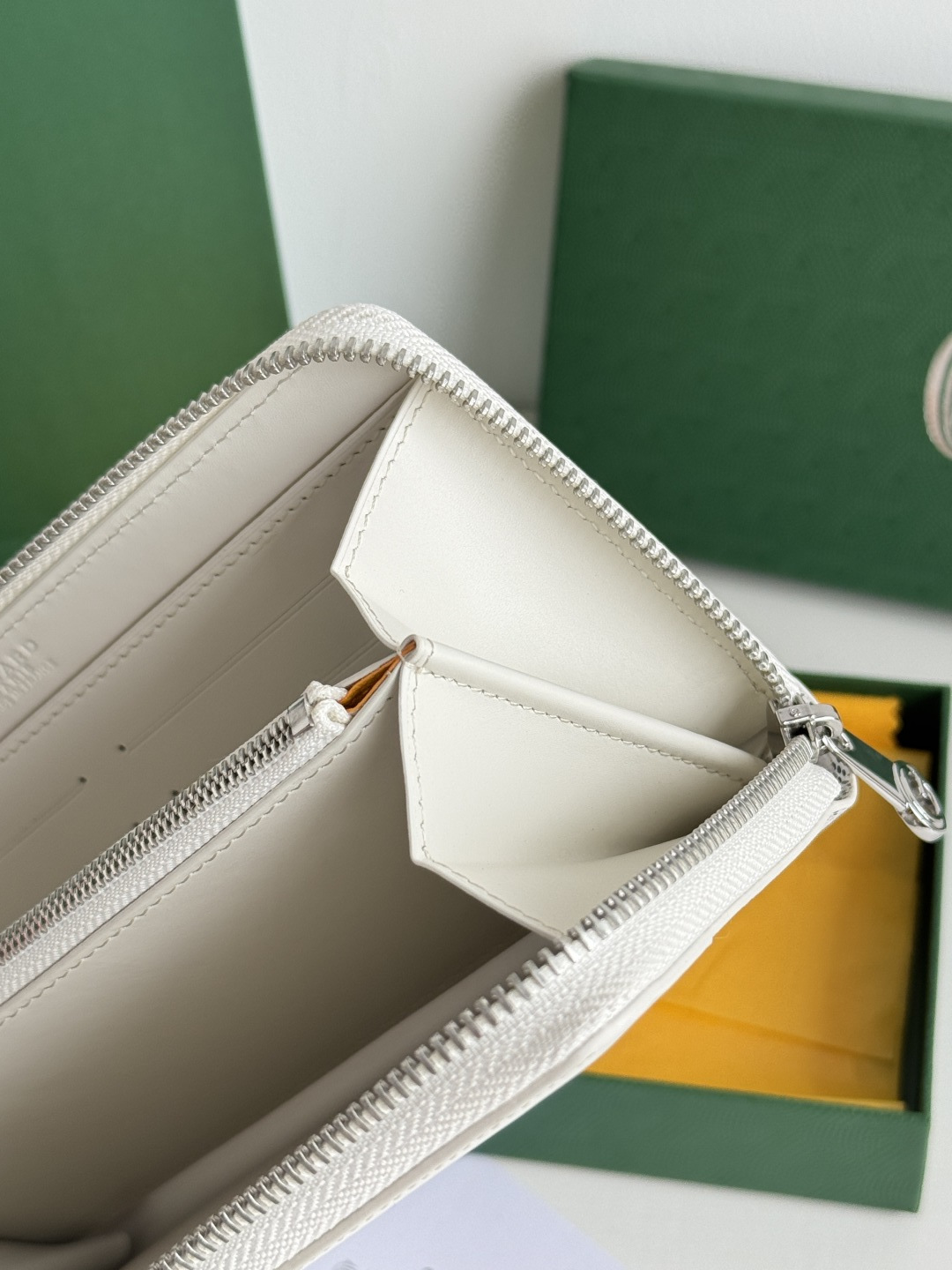 GOYARD 長款大号財布 - 8つのカードスロットと収納力抜群