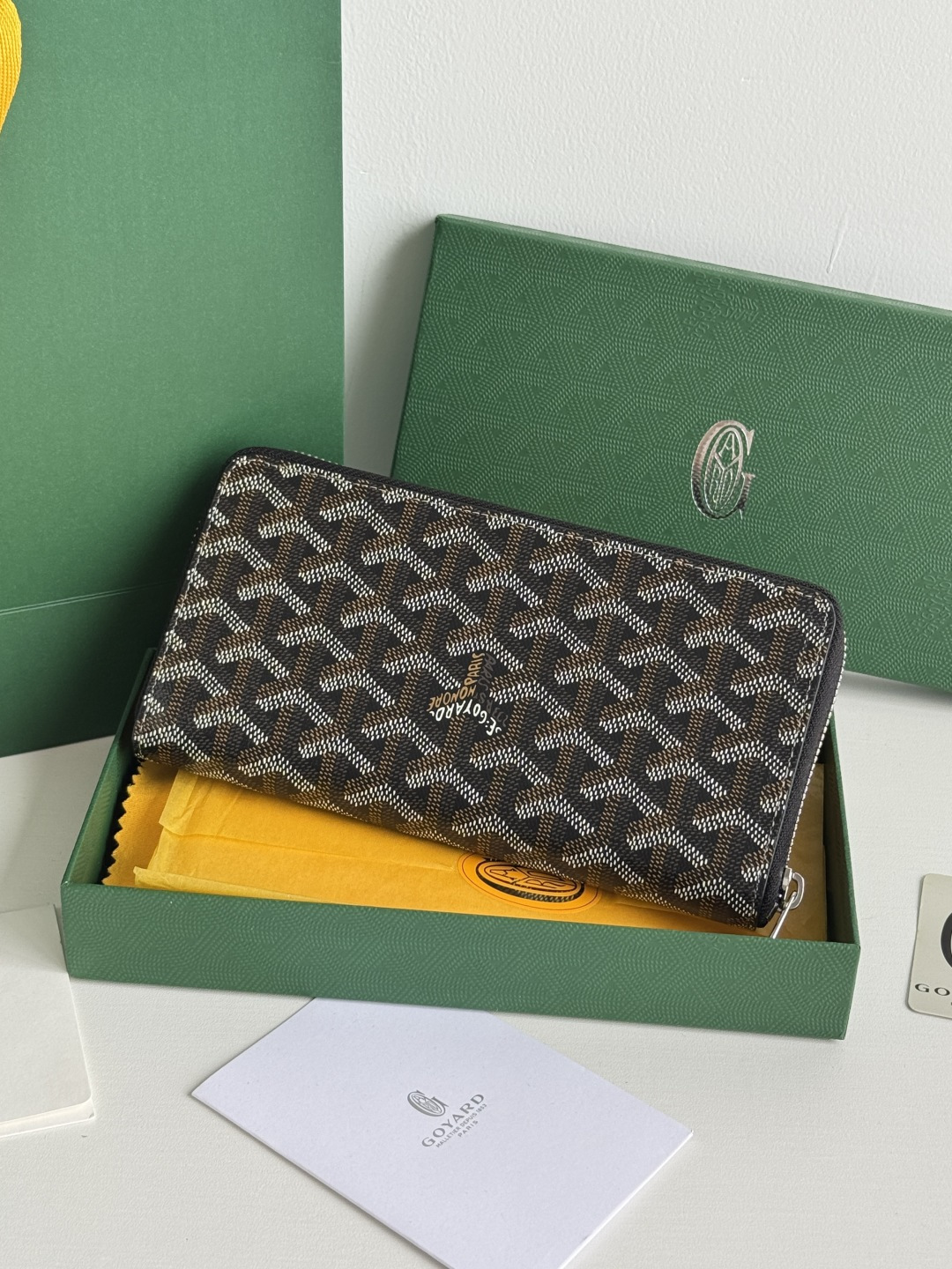 GOYARD 長款大号財布 - 8つのカードスロットと広い収納スペース