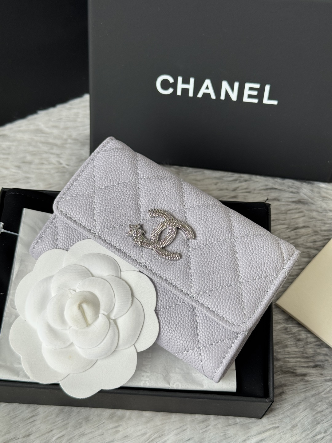Chanel chanel 盖头卡包 可放信用卡 零钱