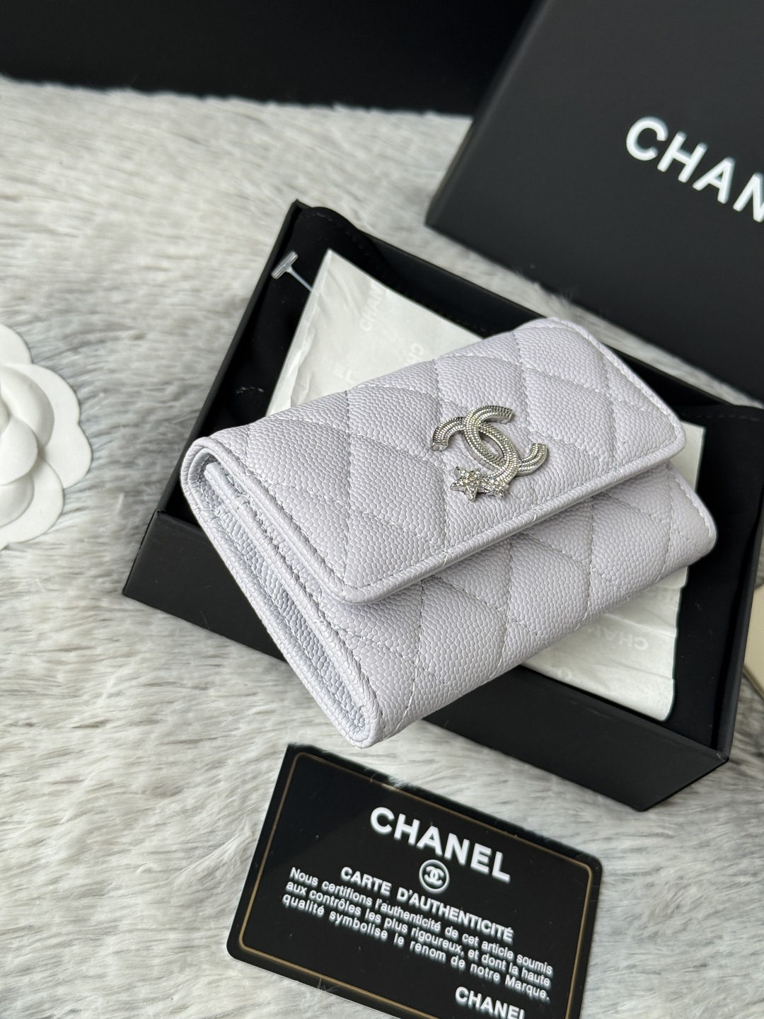 Chanel chanel 盖头卡包 可放信用卡 零钱