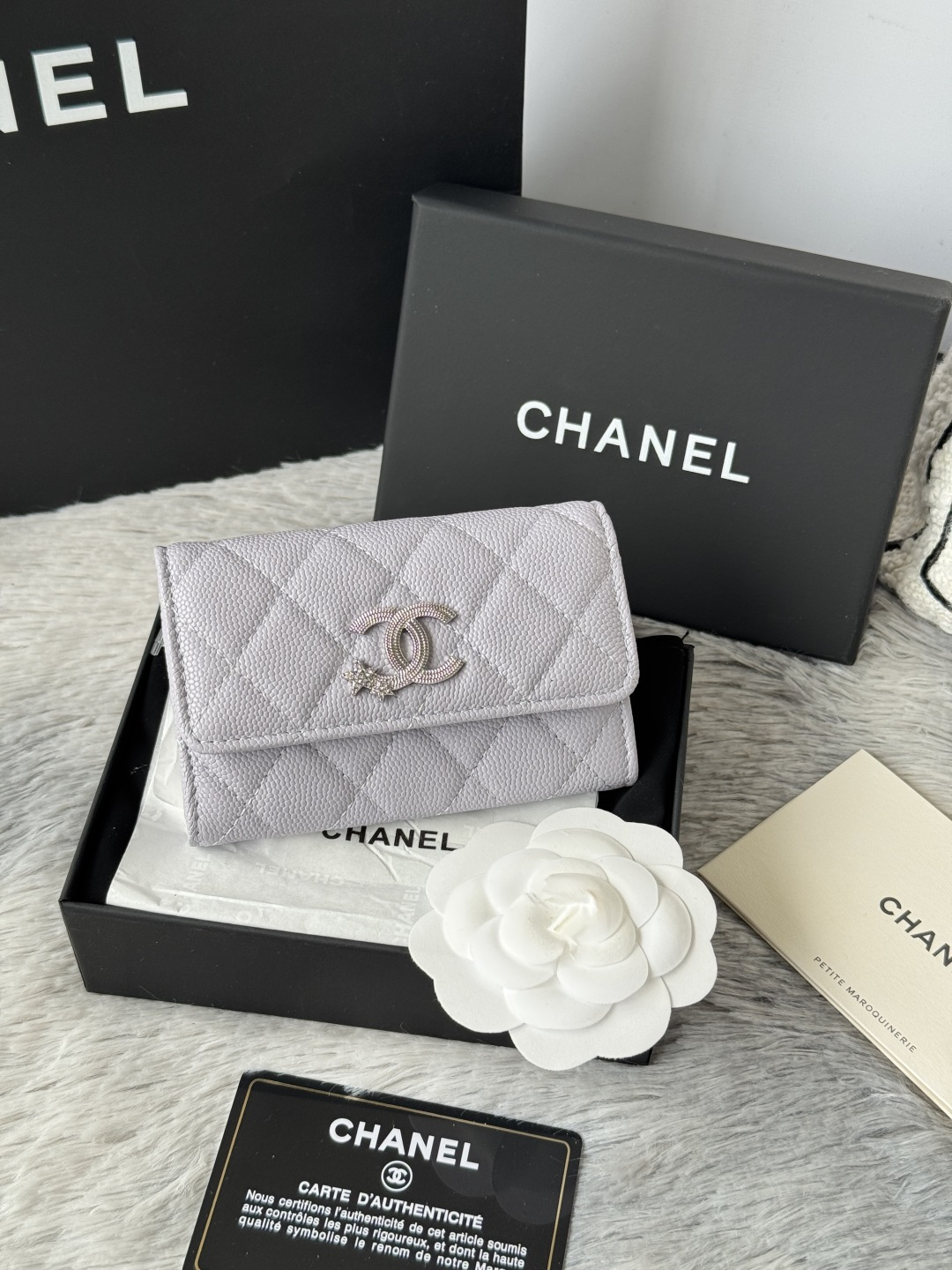 Chanel chanel 盖头卡包 可放信用卡 零钱