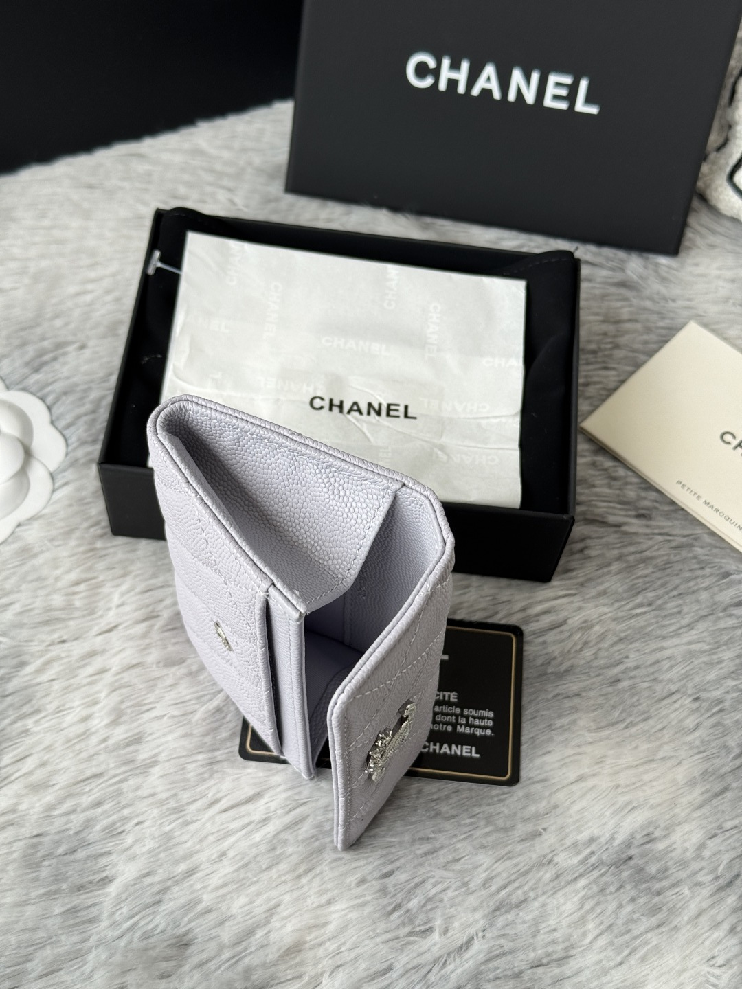 Chanel chanel 盖头卡包 可放信用卡 零钱