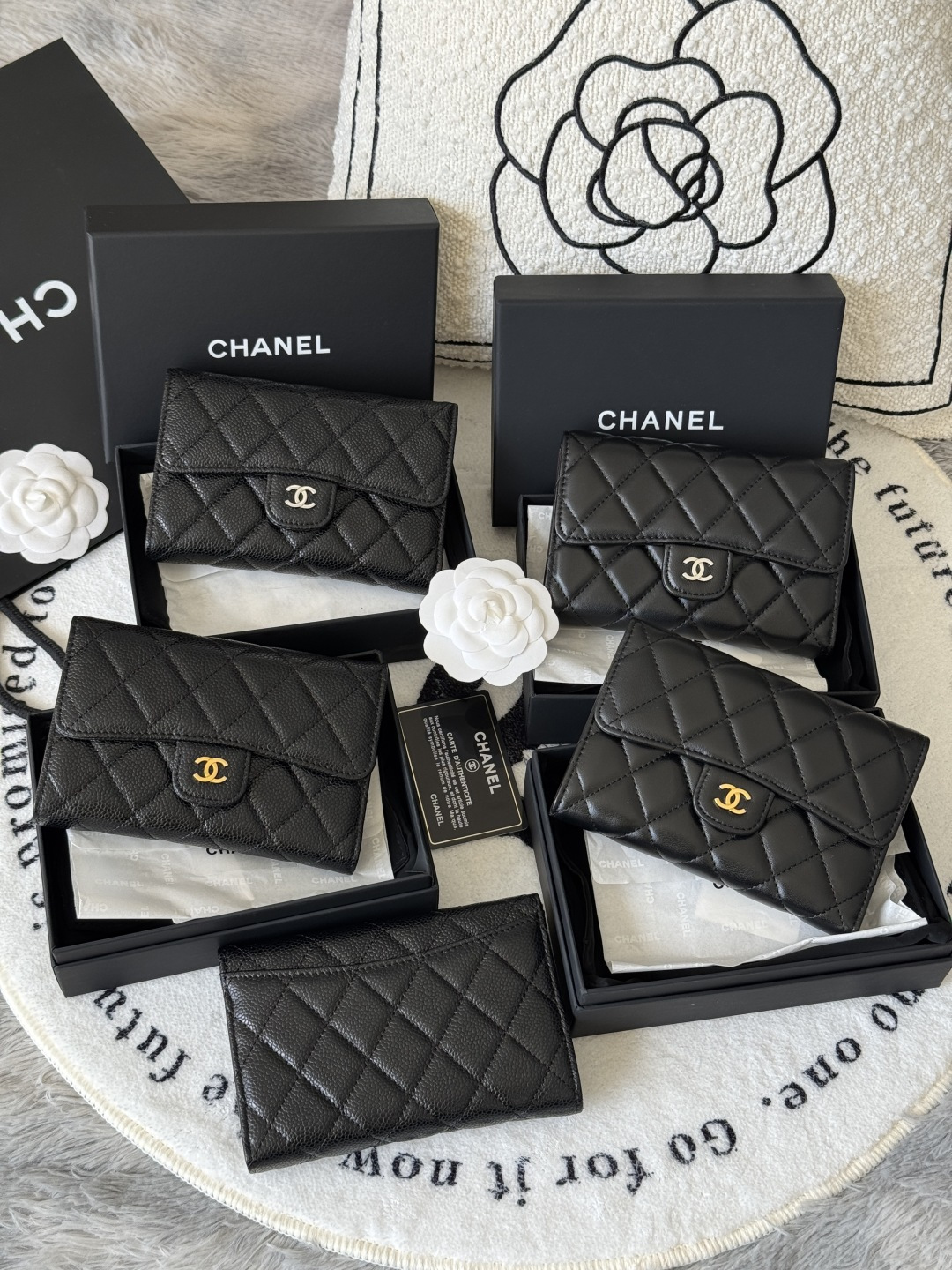 NO:619040,Classic mid-length tri-fold wallet exclusive background update A0232 combination picture four colors, Chanel wallet, chanel, wallets19860909经典中长款三折钱包 独家背景更新 A0232 组合图 四个颜色,香奈儿钱包,chanel,wallets,Bag