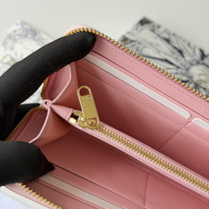 PDior 2026新品上架了 蝴蝶结🎀尺寸:19*10.5*2.5编号:S2600 小羊皮制作Dior PDior 2026新品上架了 蝴蝶结🎀尺寸:19*10.5*2.5编号:S2600 小羊皮制作Dior