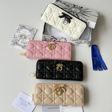 PDior 2026新品上架了 蝴蝶结🎀尺寸:19*10.5*2.5编号:S2600 小羊皮制作Dior PDior 2026新品上架了 蝴蝶结🎀尺寸:19*10.5*2.5编号:S2600 小羊皮制作Dior