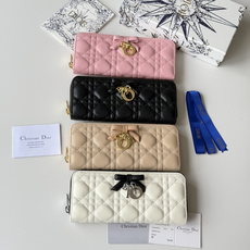 PDior 2026新品上架了 蝴蝶结🎀尺寸:19*10.5*2.5编号:S2600 小羊皮制作Dior PDior 2026新品上架了 蝴蝶结🎀尺寸:19*10.5*2.5编号:S2600 小羊皮制作Dior