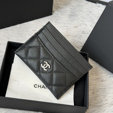 🌾 chanel 新品 卡片包鱼子酱牛皮七个卡位 可放零钱 进口意大利鱼子酱牛皮制作+五金logo 太美 🌾 chanel 新品 卡片包鱼子酱牛皮七个卡位 可放零钱 进口意大利鱼子酱牛皮制作+五金logo 太美