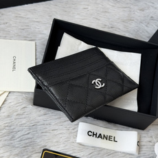 🌾 chanel 新品 卡片包鱼子酱牛皮七个卡位 可放零钱 进口意大利鱼子酱牛皮制作+五金logo 太美 🌾 chanel 新品 卡片包鱼子酱牛皮七个卡位 可放零钱 进口意大利鱼子酱牛皮制作+五金logo 太美