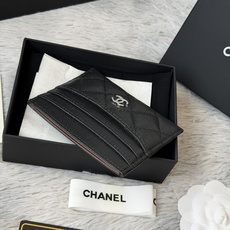 🌾 chanel 新品 卡片包鱼子酱牛皮七个卡位 可放零钱 进口意大利鱼子酱牛皮制作+五金logo 太美 🌾 chanel 新品 卡片包鱼子酱牛皮七个卡位 可放零钱 进口意大利鱼子酱牛皮制作+五金logo 太美