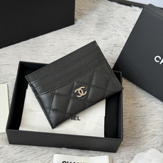 🌾 chanel 新品 卡片包鱼子酱牛皮七个卡位 可放零钱 进口意大利鱼子酱牛皮制作+五金logo 太美 🌾 chanel 新品 卡片包鱼子酱牛皮七个卡位 可放零钱 进口意大利鱼子酱牛皮制作+五金logo 太美