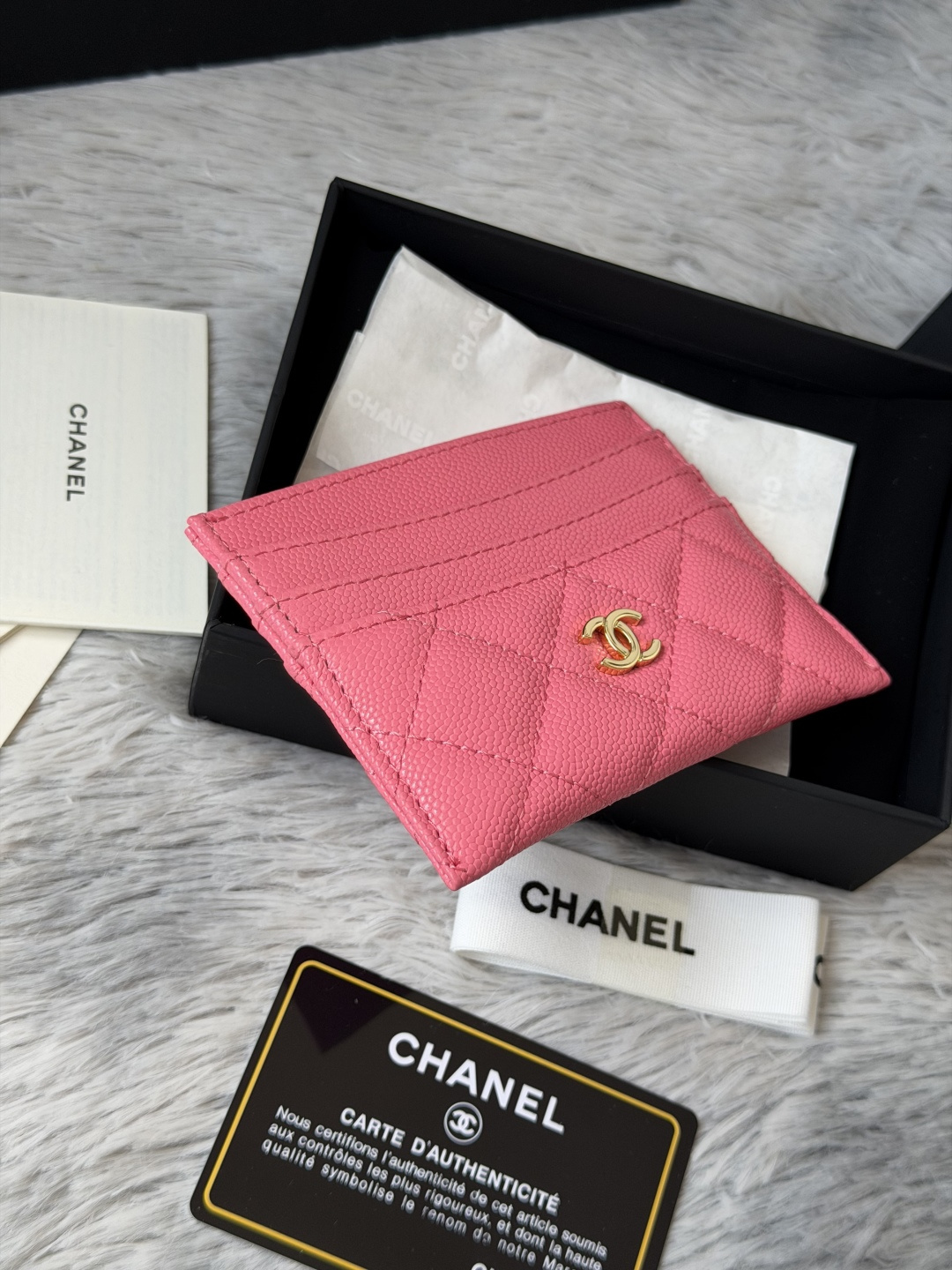 🌾 chanel 新品 卡片包鱼子酱牛皮七个卡位 可放零钱 进口意大利鱼子酱牛皮制作+五金logo 太美
