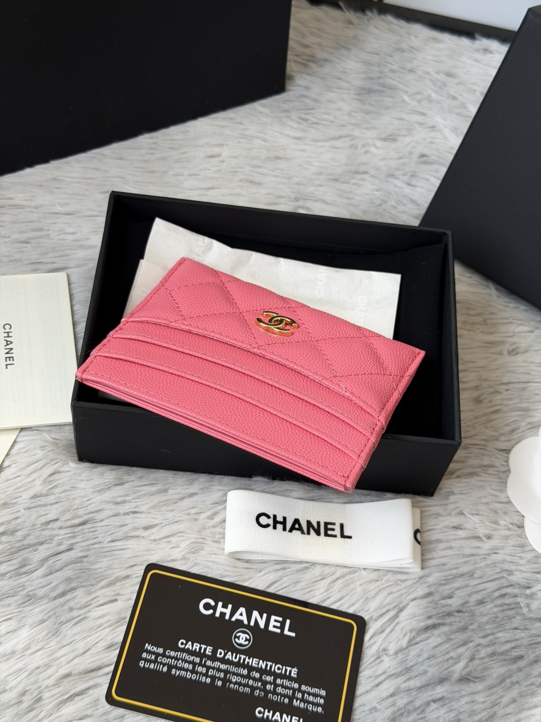 🌾 chanel 新品 卡片包鱼子酱牛皮七个卡位 可放零钱 进口意大利鱼子酱牛皮制作+五金logo 太美