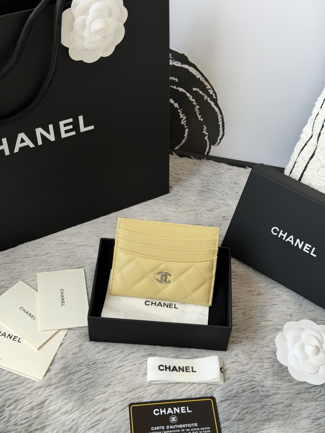 🌾 新增彩色银扣chanel 新品 卡片包鱼子酱牛皮七个卡位 可放零钱 进口意大利鱼子酱牛皮制作+五金l 🌾 新增彩色银扣chanel 新品 卡片包鱼子酱牛皮七个卡位 可放零钱 进口意大利鱼子酱牛皮制作+五金l