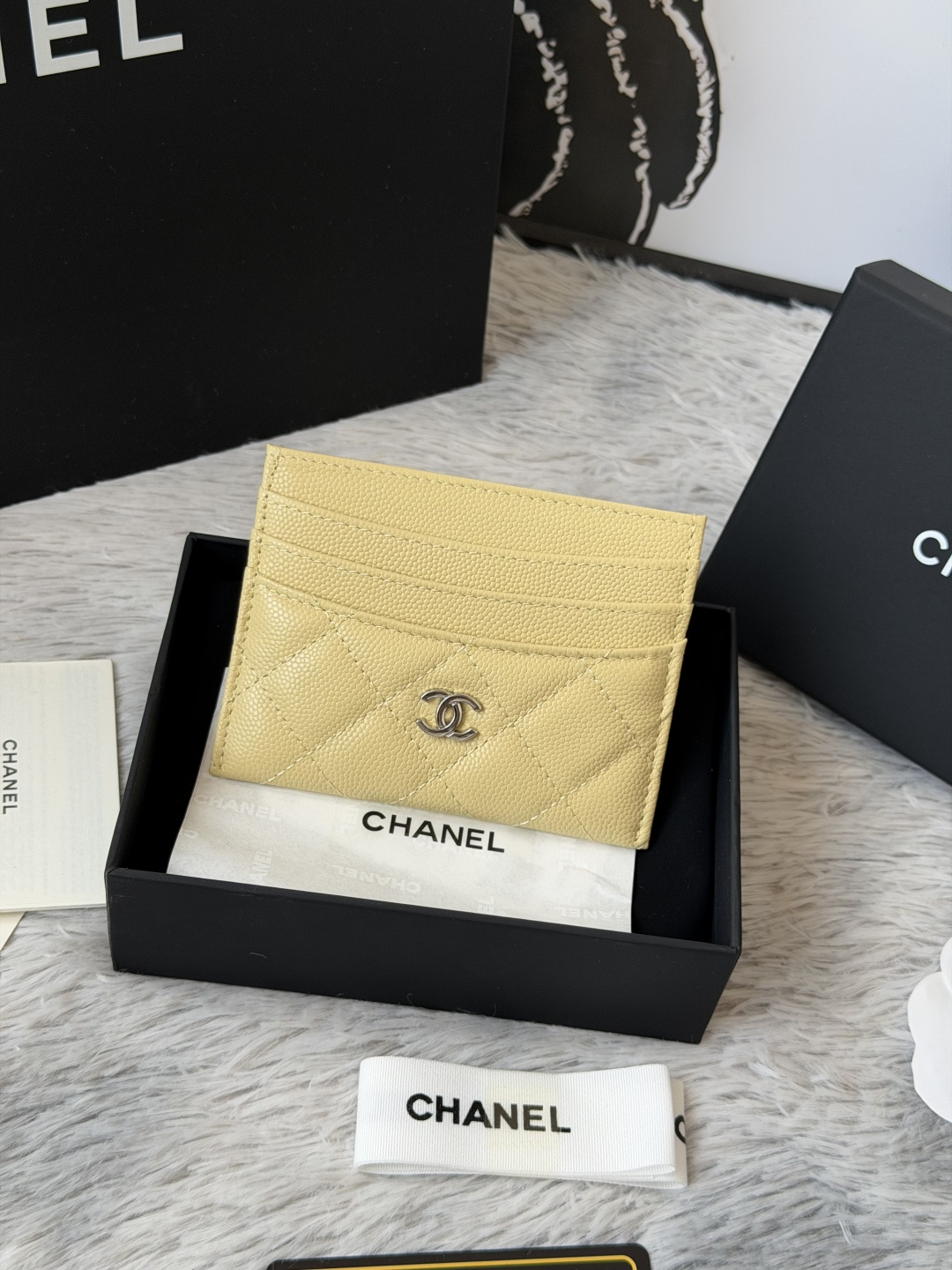 🌾 新增彩色银扣chanel 新品 卡片包鱼子酱牛皮七个卡位 可放零钱 进口意大利鱼子酱牛皮制作+五金l 🌾 新增彩色银扣chanel 新品 卡片包鱼子酱牛皮七个卡位 可放零钱 进口意大利鱼子酱牛皮制作+五金l