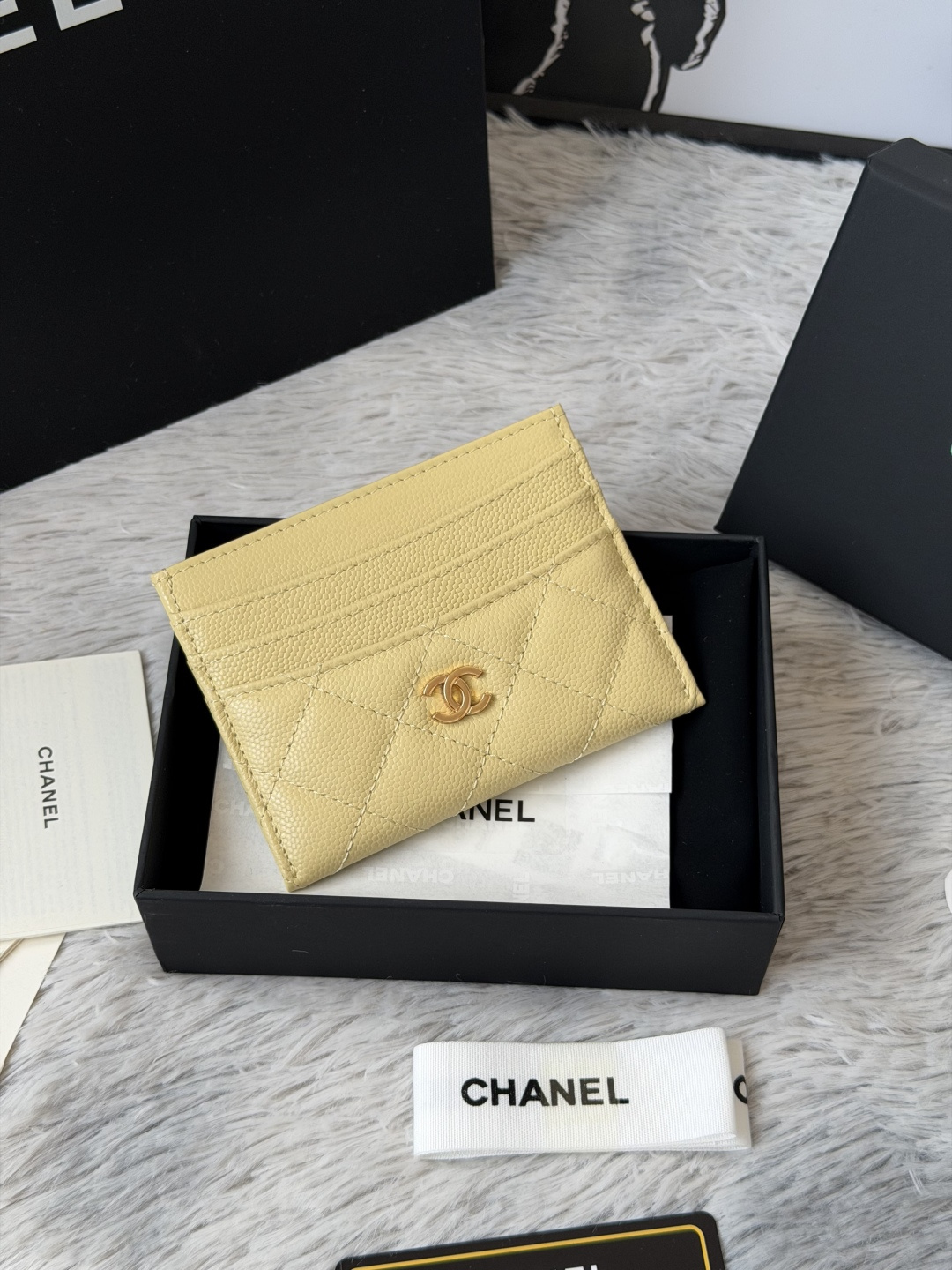 🌾 chanel 新品 卡片包鱼子酱牛皮七个卡位 可放零钱 进口意大利鱼子酱牛皮制作+五金logo 太美