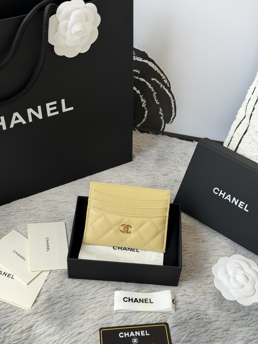 🌾 chanel 新品 卡片包鱼子酱牛皮七个卡位 可放零钱 进口意大利鱼子酱牛皮制作+五金logo 太美