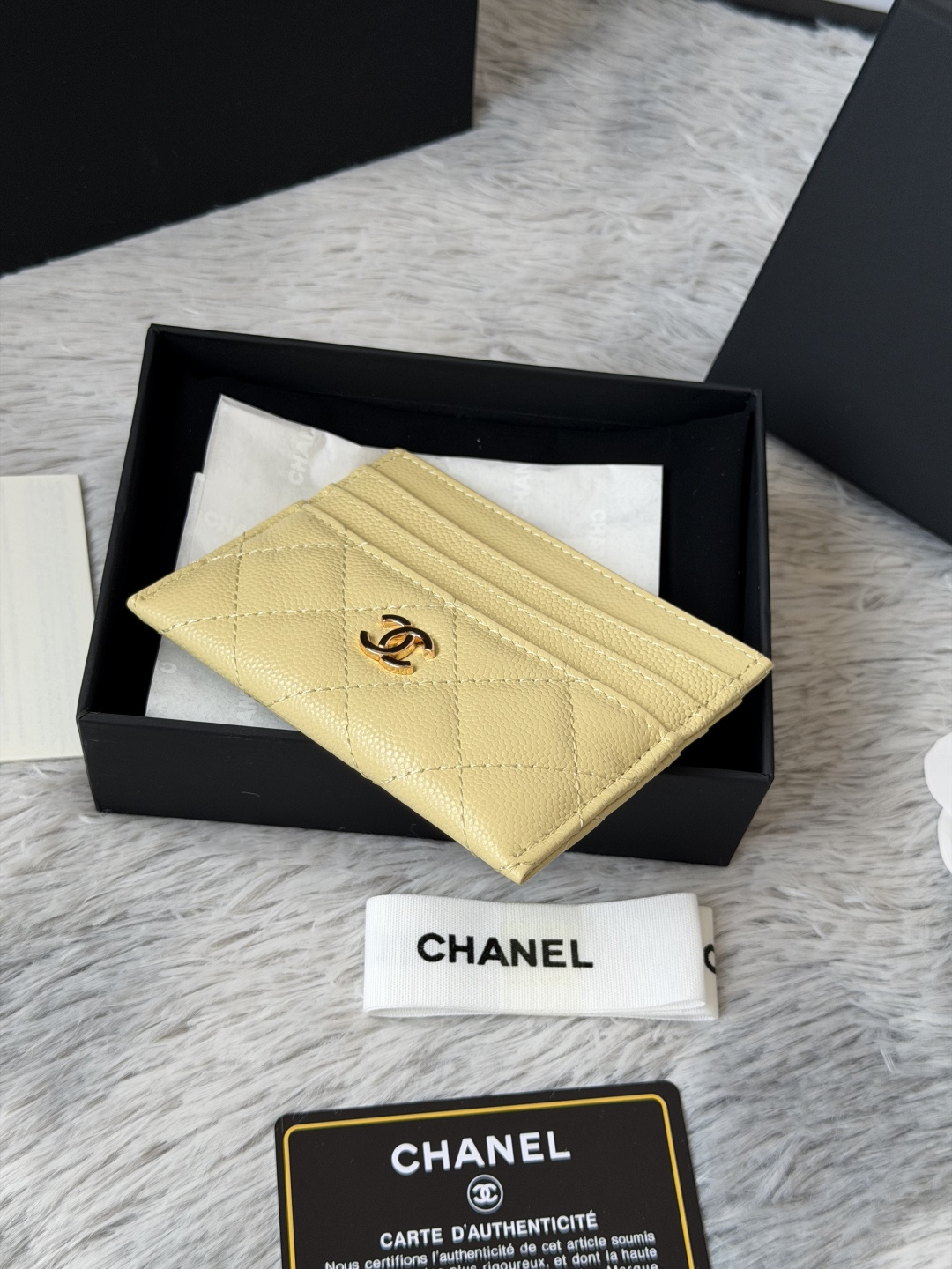 🌾 chanel 新品 卡片包鱼子酱牛皮七个卡位 可放零钱 进口意大利鱼子酱牛皮制作+五金logo 太美