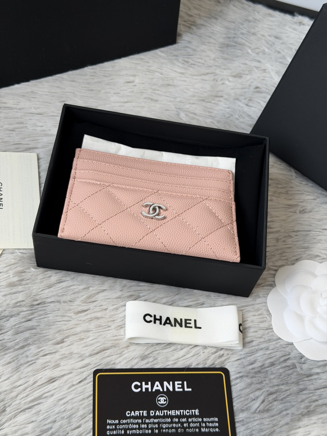 🌾 新增彩色银扣chanel 新品 卡片包鱼子酱牛皮七个卡位 可放零钱 进口意大利鱼子酱牛皮制作+五金l 🌾 新增彩色银扣chanel 新品 卡片包鱼子酱牛皮七个卡位 可放零钱 进口意大利鱼子酱牛皮制作+五金l