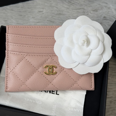 🌾 chanel 新品 卡片包鱼子酱牛皮七个卡位 可放零钱 进口意大利鱼子酱牛皮制作+五金logo 太美 🌾 chanel 新品 卡片包鱼子酱牛皮七个卡位 可放零钱 进口意大利鱼子酱牛皮制作+五金logo 太美