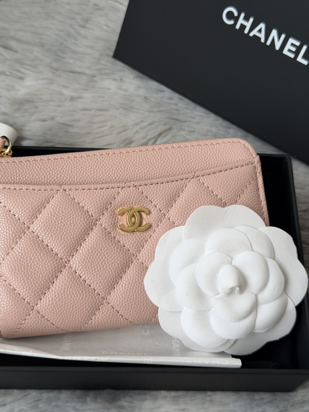 P chanel-鱼子酱牛皮可放零钱 信用卡 硬币 7字型单拉卡包 原单品质 款号:A3179,颜色 P chanel-鱼子酱牛皮可放零钱 信用卡 硬币 7字型单拉卡包 原单品质 款号:A3179,颜色