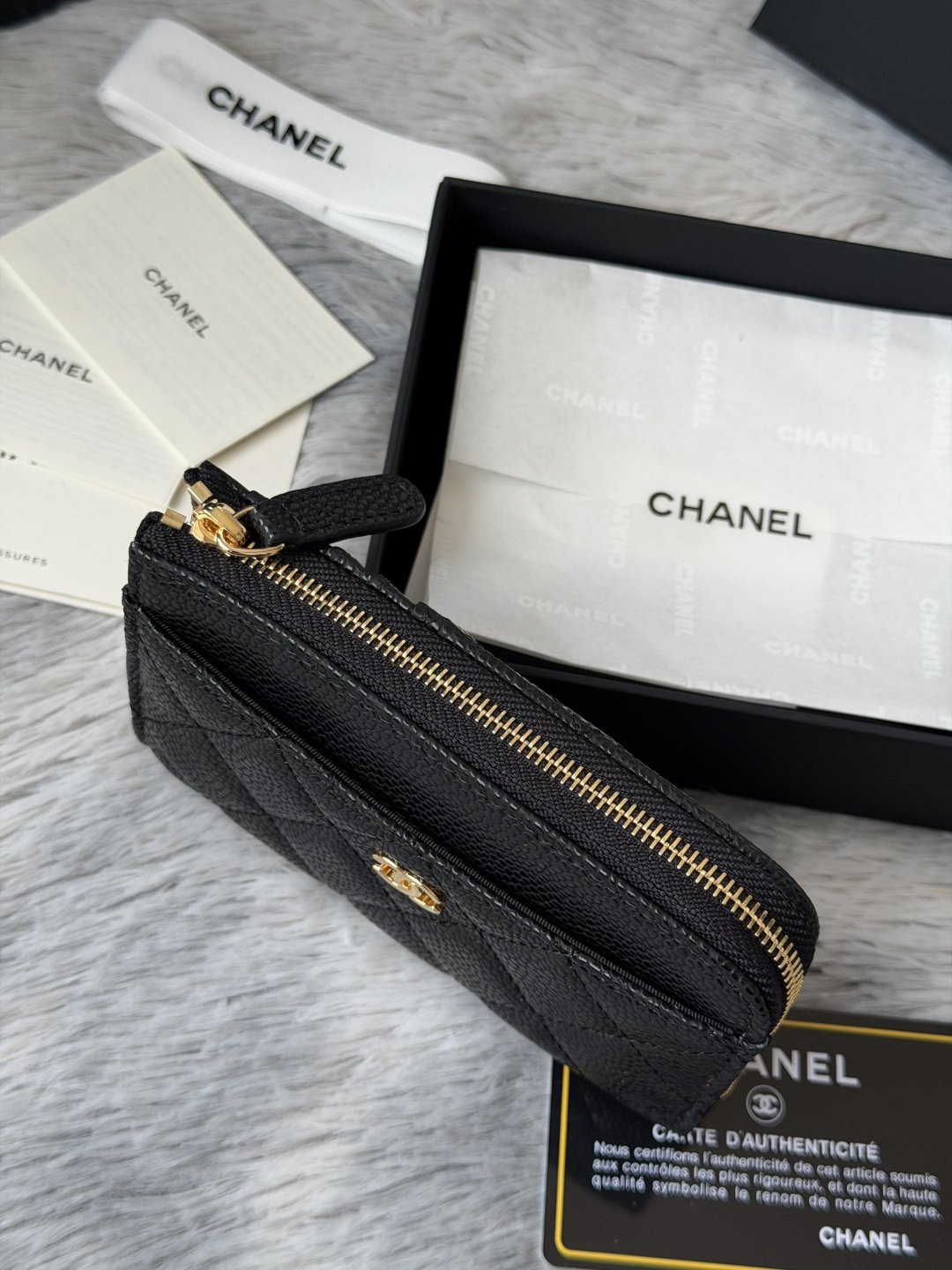 P chanel-鱼子酱牛皮可放零钱 信用卡 硬币 7字型单拉卡包 原单品质 款号:A3179,颜色 P chanel-鱼子酱牛皮可放零钱 信用卡 硬币 7字型单拉卡包 原单品质 款号:A3179,颜色